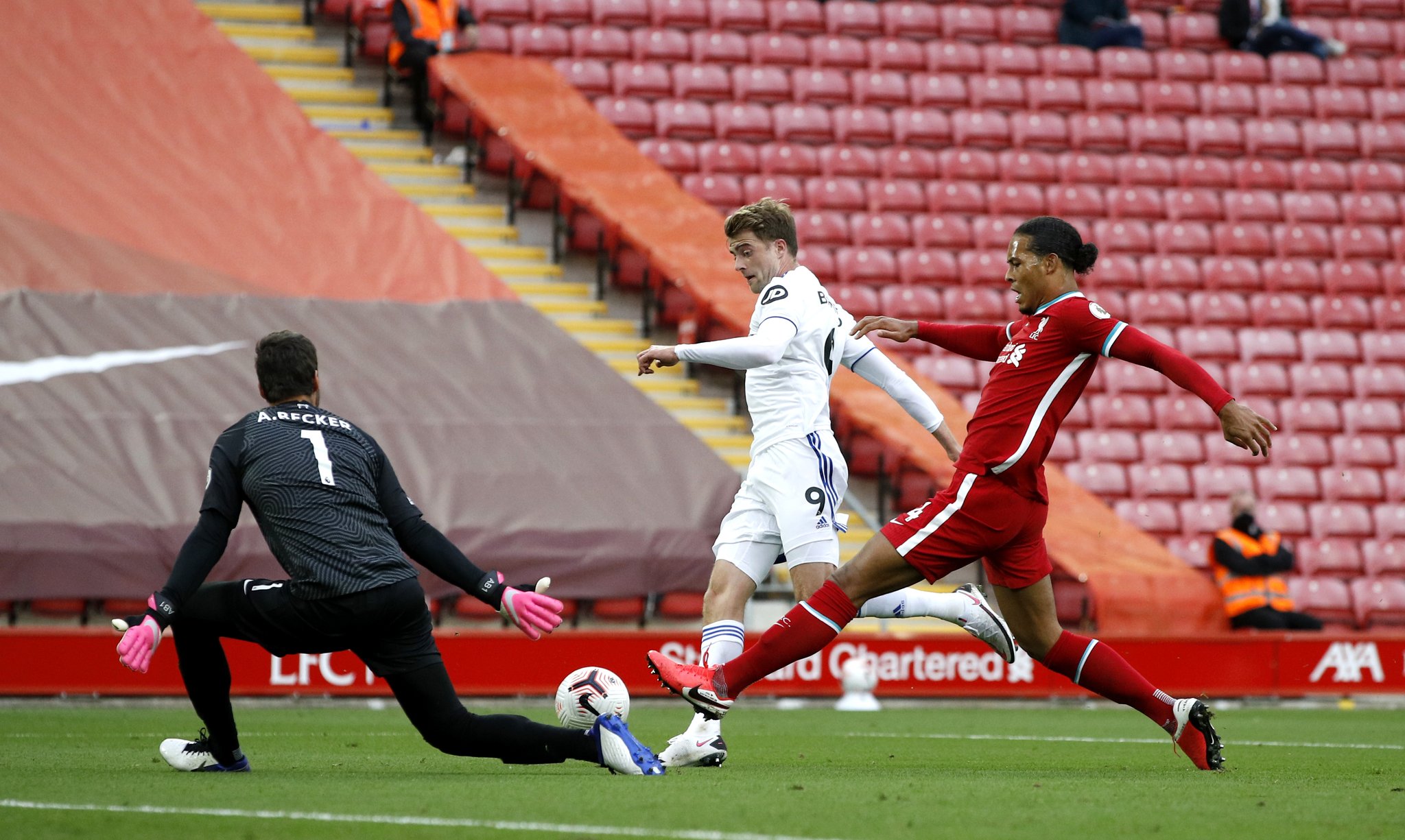 踏入美国公 踏入美国公